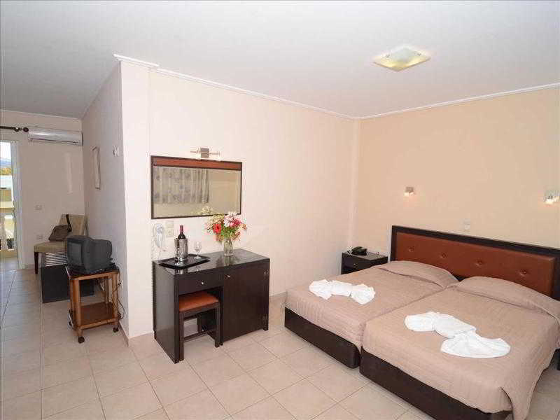 Konstantin Beach Hotel Zakynthos Island Bagian luar foto